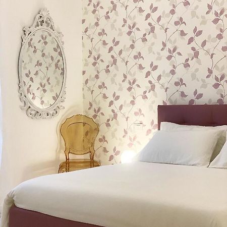 Tre Santi Bed and Breakfast Lecce Exteriör bild