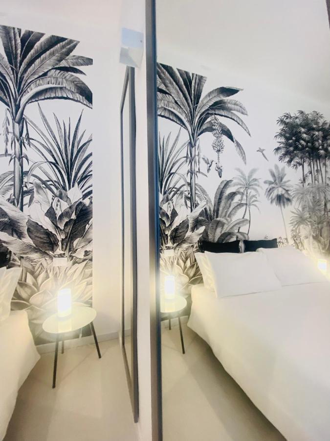 Tre Santi Bed and Breakfast Lecce Exteriör bild