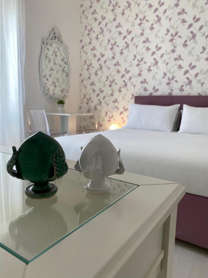 Tre Santi Bed and Breakfast Lecce Exteriör bild