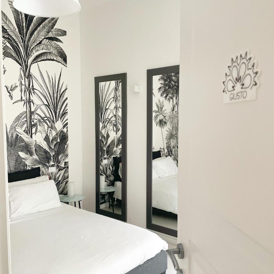 Tre Santi Bed and Breakfast Lecce Exteriör bild