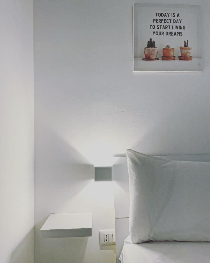 Tre Santi Bed and Breakfast Lecce Exteriör bild