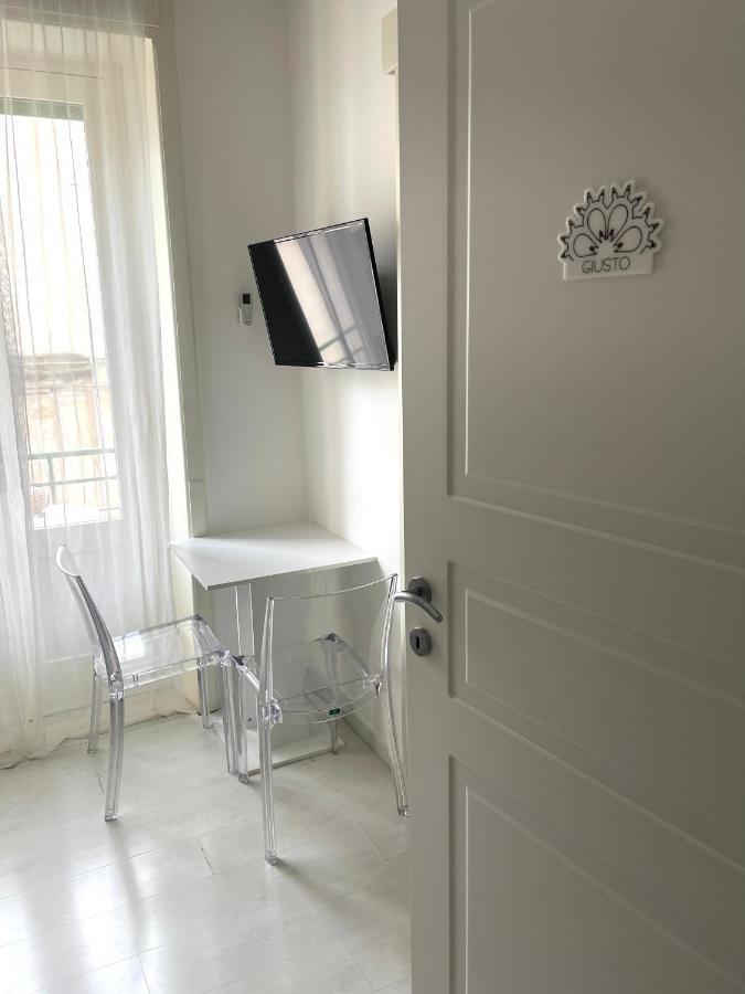 Tre Santi Bed and Breakfast Lecce Exteriör bild