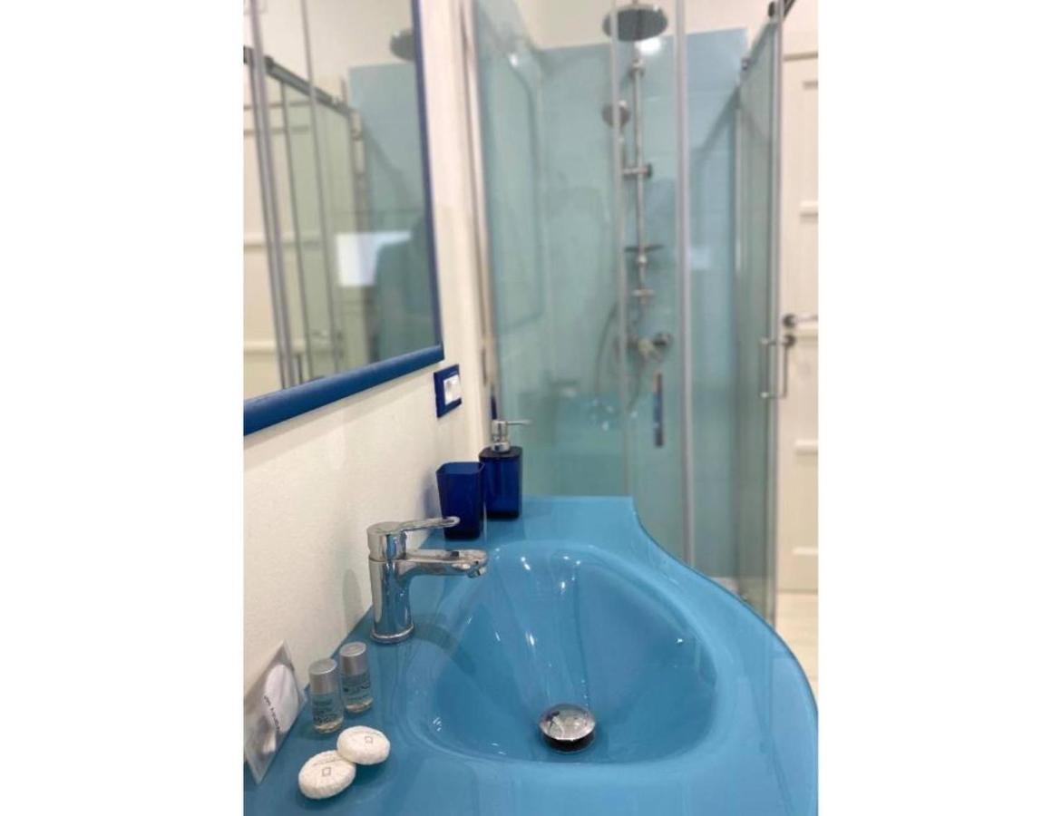 Tre Santi Bed and Breakfast Lecce Exteriör bild